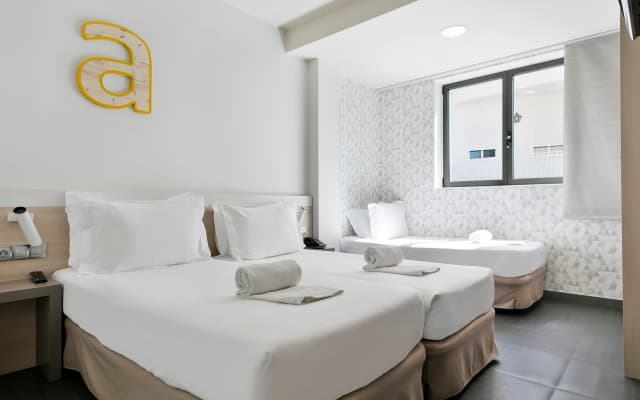 Hotel Acta Laumon - photo 2