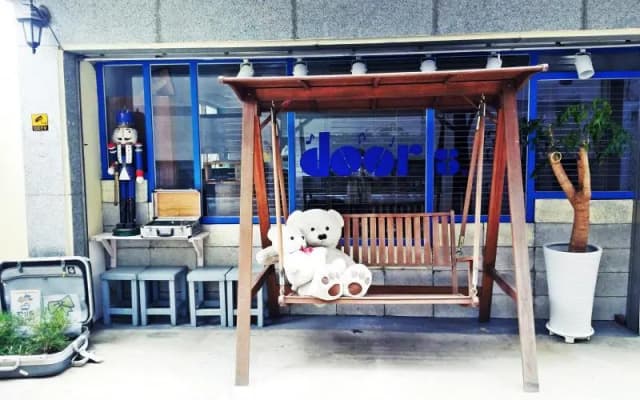 Doors Guesthouse Hongdae - photo 3