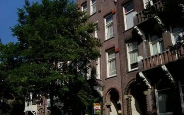 Hotel Omega - photo 2
