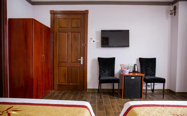 QaMi Hotel - photo 3