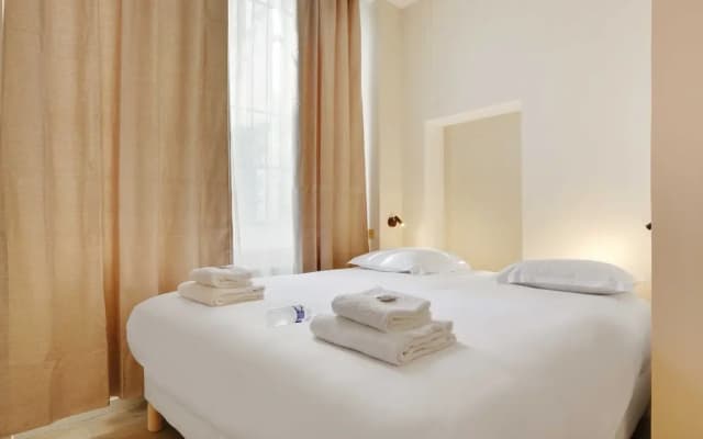 Chic Apartment - 3br/8p - Le Marais - photo 3