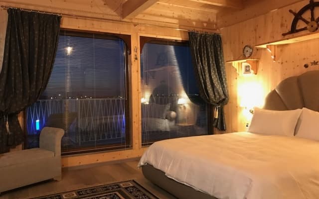Oasis Golden Lagoon Chalet - photo 2