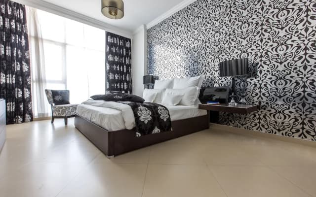 Dorra Bay - photo 4