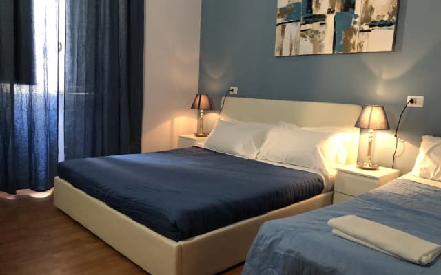 Freedom Traveller Hostel - photo 4