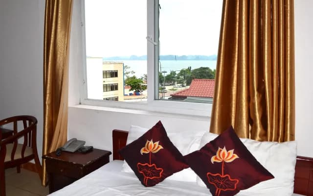 Hoang Long Hotel - photo 4