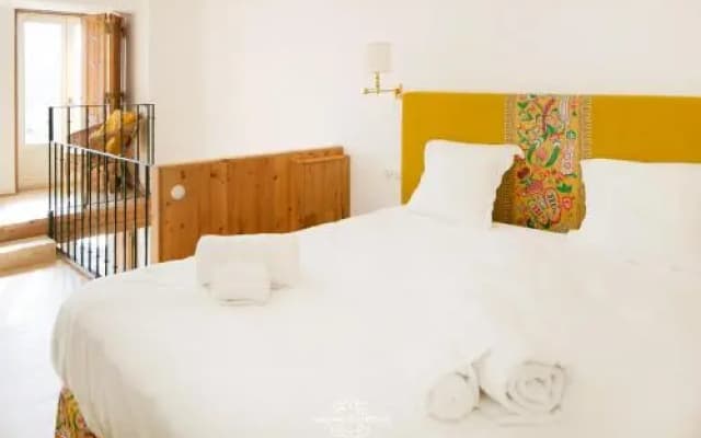 Old Town Deluxe Duplex Suite - photo 4