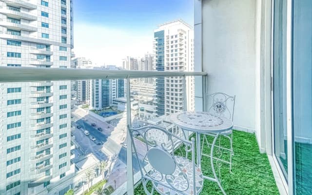 Marina Views Tower A-1111 - photo 4