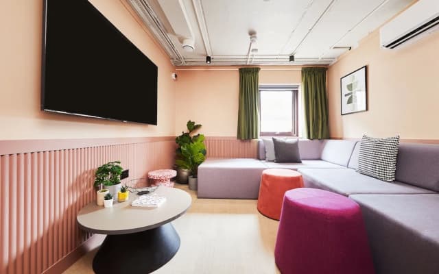 The Bridge House - photo 4