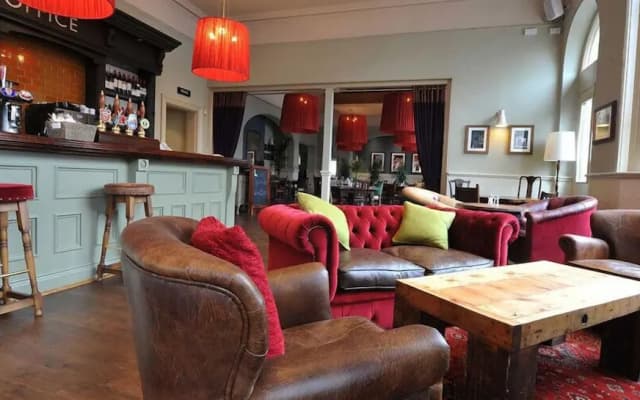 The Station Hotel - photo 2