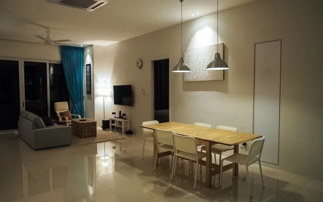 Greenwich South Condominium - photo 3