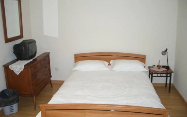 Low Cost Rooms - photo 5