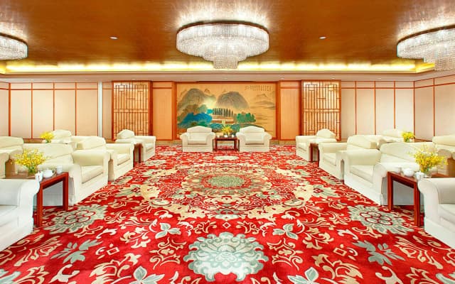 Arinza Hotel, London Ilford - photo 4