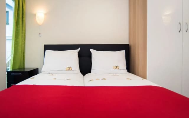 Midtown Hotel Triple Room - photo 5