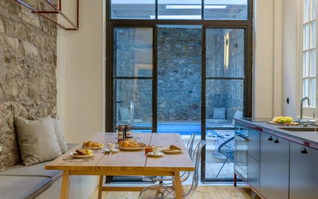 Incomparable Plaka's Luxury Apt Private Pool - photo 2