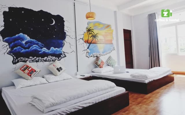 Zi Coffee & Hostel - photo 4