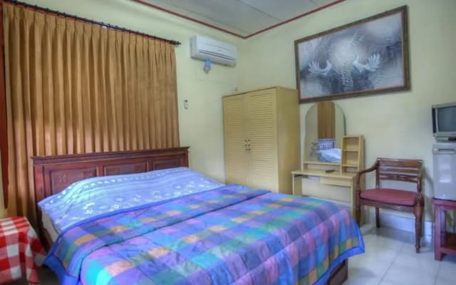 Kesumasari Beach Hotel - photo 4