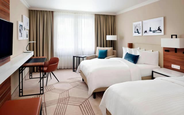 Prague Marriott Hotel - photo 3