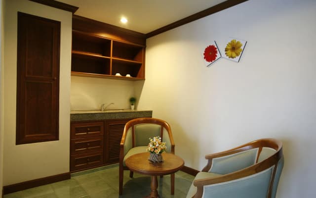 Jiraporn Hill Resort - photo 3