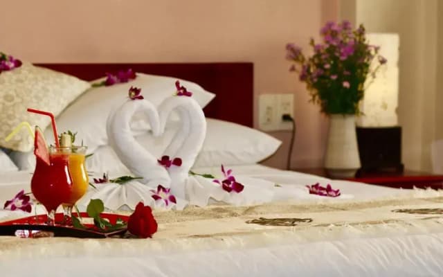 Long Life Riverside Hotel & Spa - photo 4