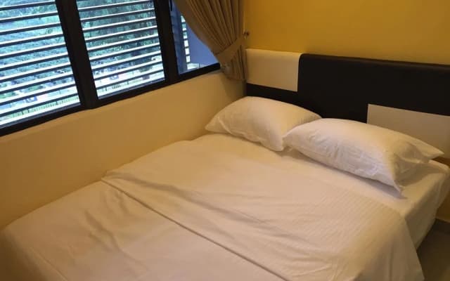 Sri Maluri Hotel - photo 3