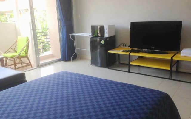 On Street Bed And Breakfast - photo 4