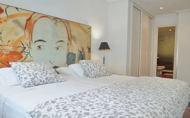 DFlat Escultor Madrid 503 Apartments - photo 5