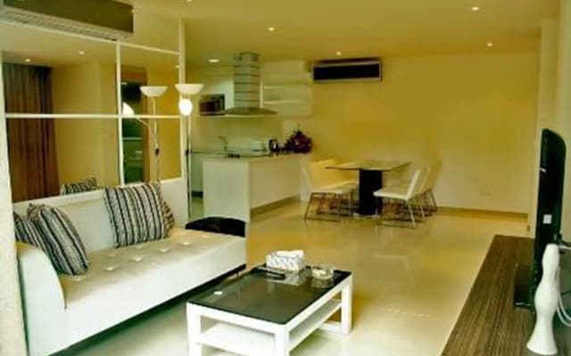The Baycliff Residence - photo 4