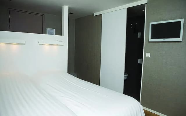 little AMSTEL HouseBoat - photo 5