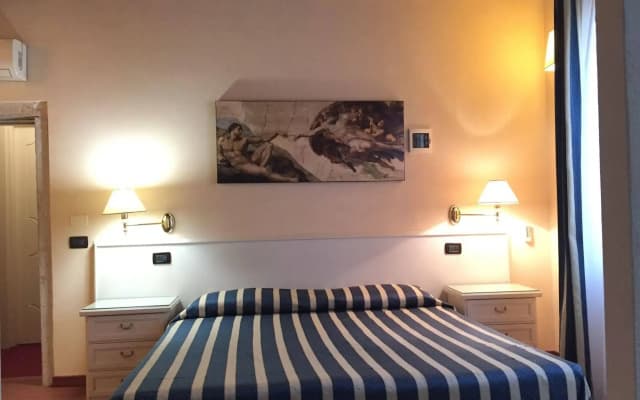 Venice Resorts Guest House - photo 3