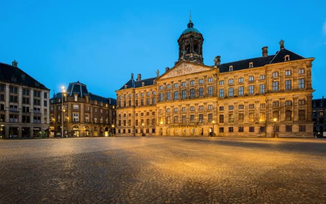 City Suites Damsquare - photo 2