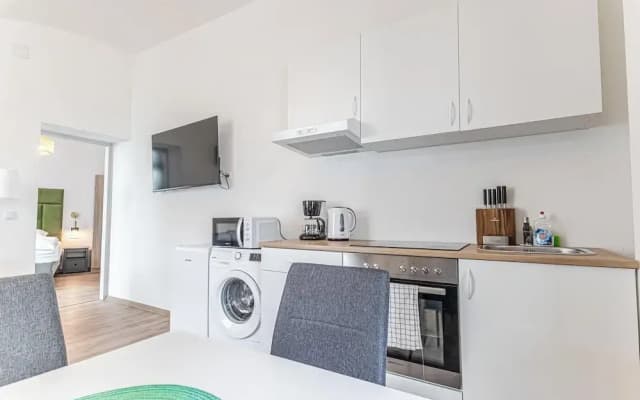Stylish 1BR Apartment Westbahnhof - photo 3