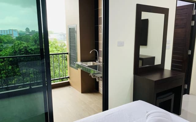 Thip Thip Hotel - photo 3