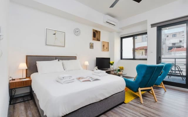 Sanders Home Suites - Charming Downtown Studio - photo 5