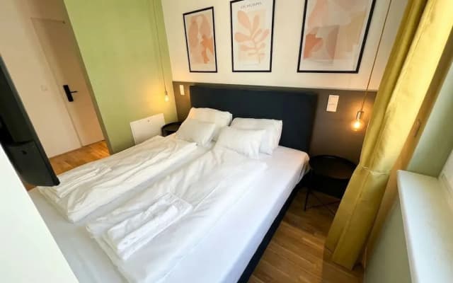 Premium Apartments with Air Conditioning - Dovers Yard - photo 3