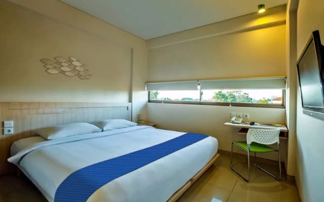 J Hotel Kuta - photo 4