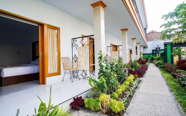 Kadek Bagus Guest House by ZUZU - photo 5