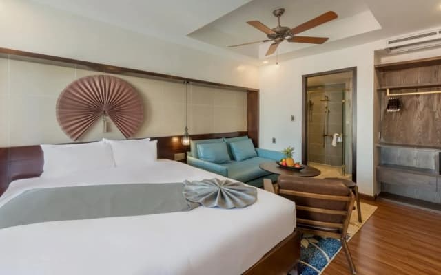 Tokyo Boutique Front Beach Hotel - photo 4