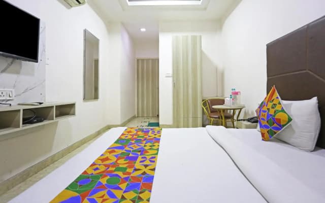 Hotel Sterling In Inn - photo 4