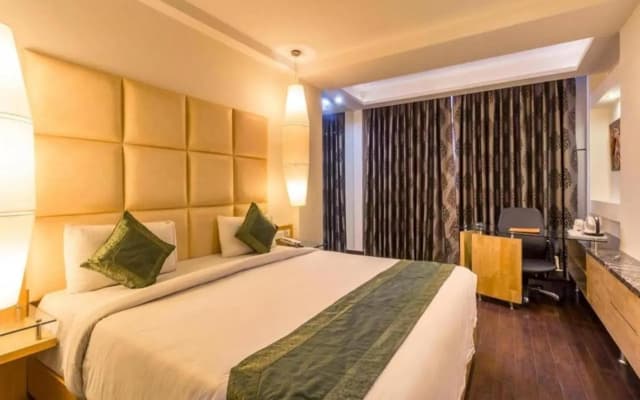 The Grand Mahipalpur - photo 2