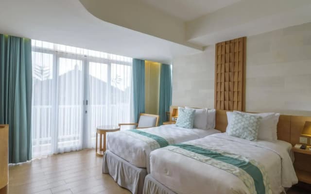 Bedrock Hotel - photo 4