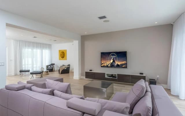 Miami World Rental - Venetian House - photo 5