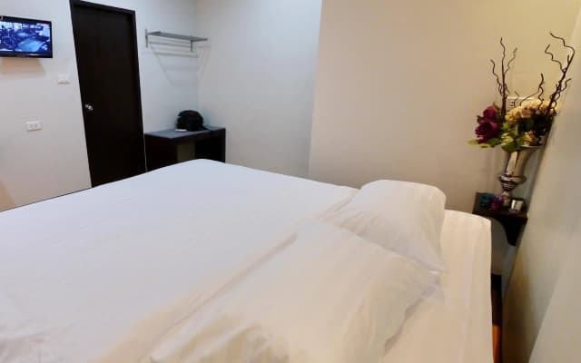 Basic Line Hotel at Loikroh - photo 4