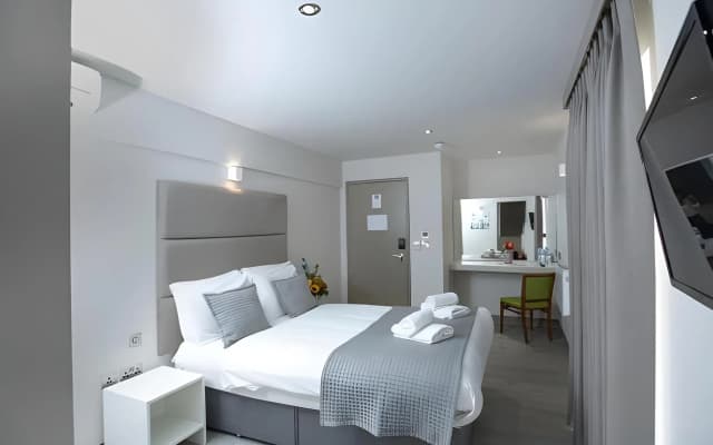 Arch hotel - photo 2