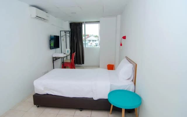 G Star Motel - photo 5