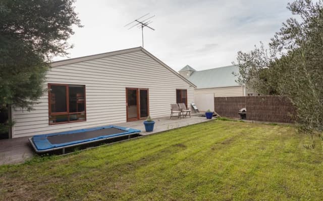The White Beach House - photo 2