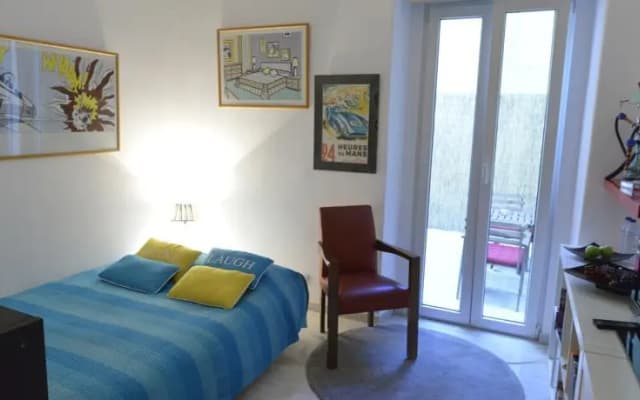 Fernandes Guest House - photo 2