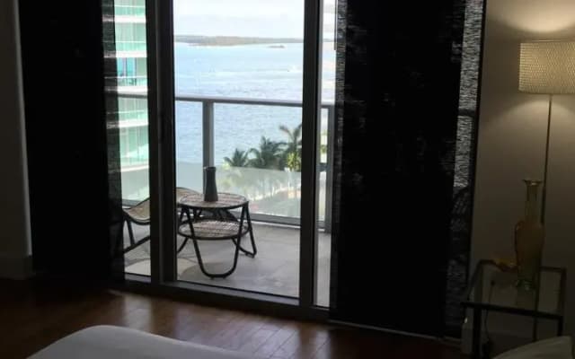 Brickell House, Sophisticated, Heart of Brickell - photo 4