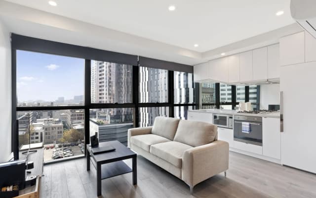 Platinum City Serviced Apartments - photo 2