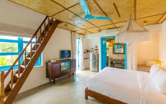 Life Beach Villa - photo 2