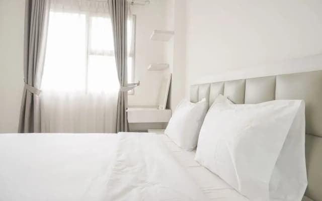 Minimalist And Homey 1Br At Belmont Residence Puri Apartment - photo 4